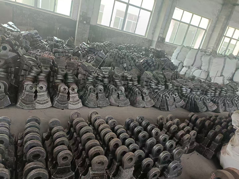 怎樣提高破碎機(jī)錘頭使用壽命?